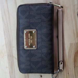 Michael Kors wallet